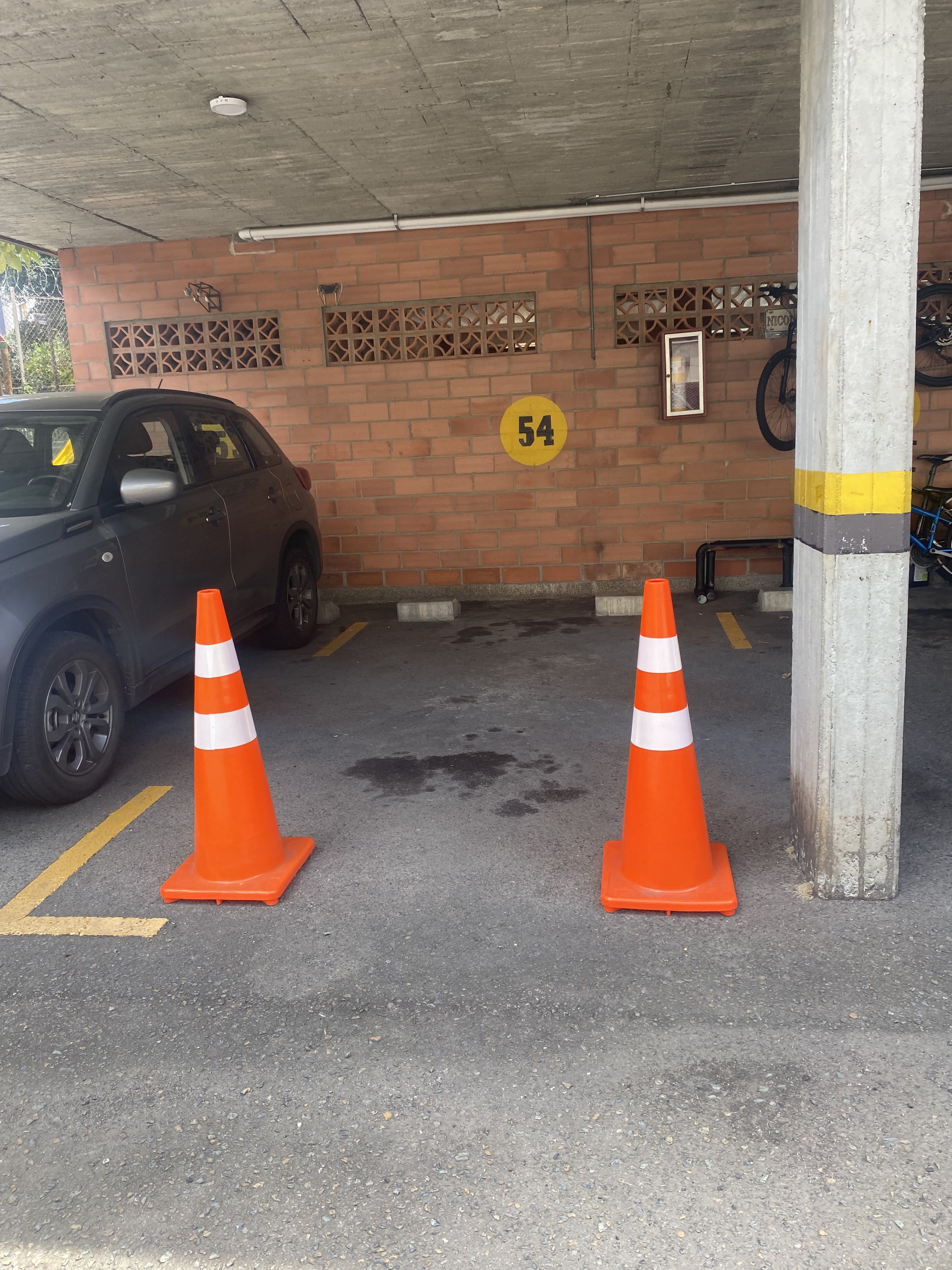 PARQUEADERO en Gestion - MEDELLÍN, ANTIOQUIA - 2